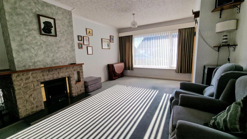 Gisborne Close, Mickleover, Derby 3 bed semidetached bungalow for sale