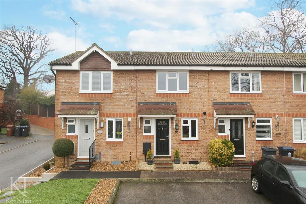 Page Hill, Ware 2 bed terraced house for sale £385,000