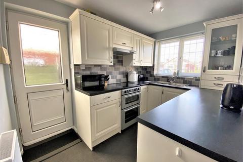 27 Far Moor Close, Harlington, Doncaster, DN5 7JP