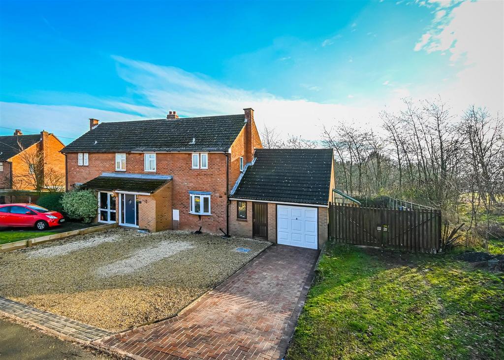 148 The Hobbins, Bridgnorth 3 bed semidetached house £315,000