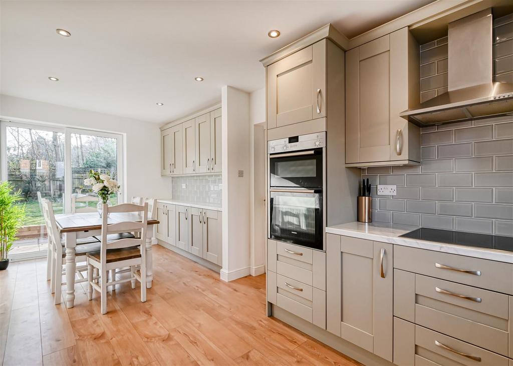 148 The Hobbins, Bridgnorth 3 bed semidetached house £315,000