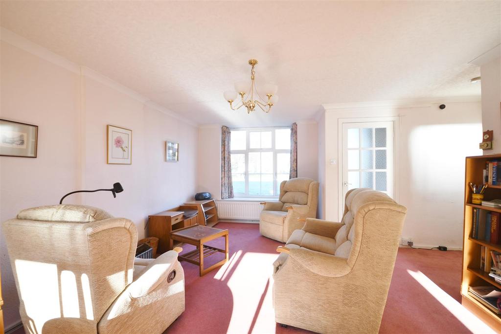 Upper Holly Walk, Leamington Spa 3 bed terraced house £350,000