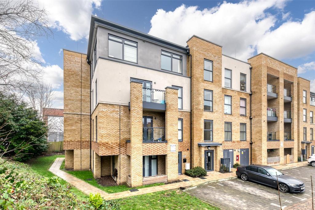 Broad Lane, Bracknell, Berkshire, RG12 1 bed apartment £90,000