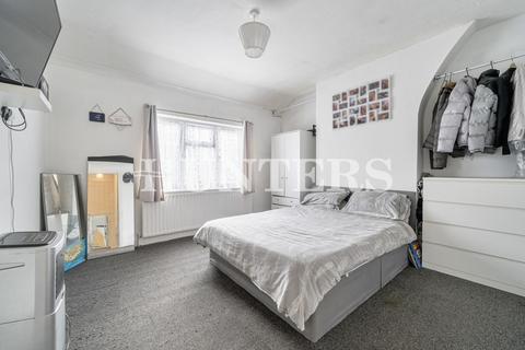 2 bedroom semi-detached house for sale, South End Road, Hornchurch