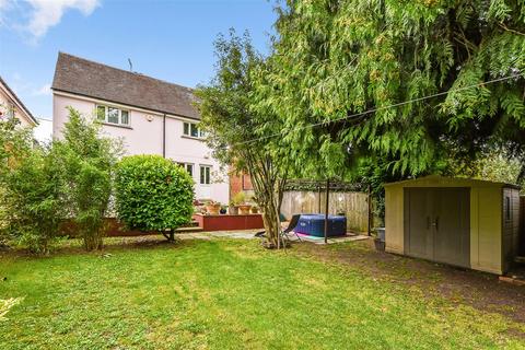 44 Anton Road, Andover, SP10 2EN