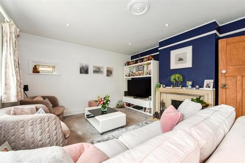 44 Anton Road, Andover, SP10 2EN