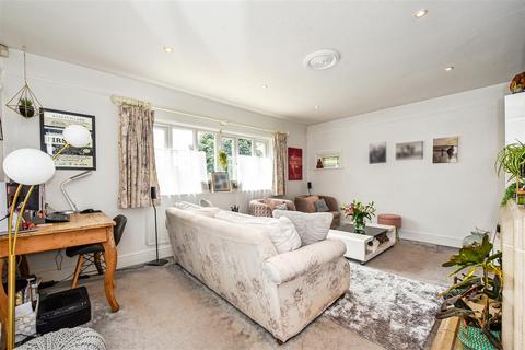 44 Anton Road, Andover, SP10 2EN