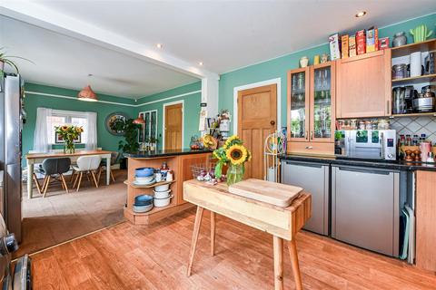 44 Anton Road, Andover, SP10 2EN