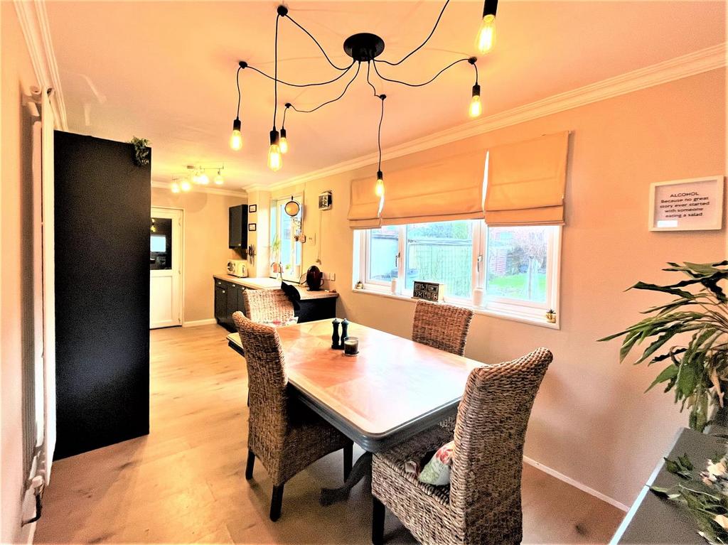 77 Woodlea Avenue, York 3 bed semidetached house £215,000