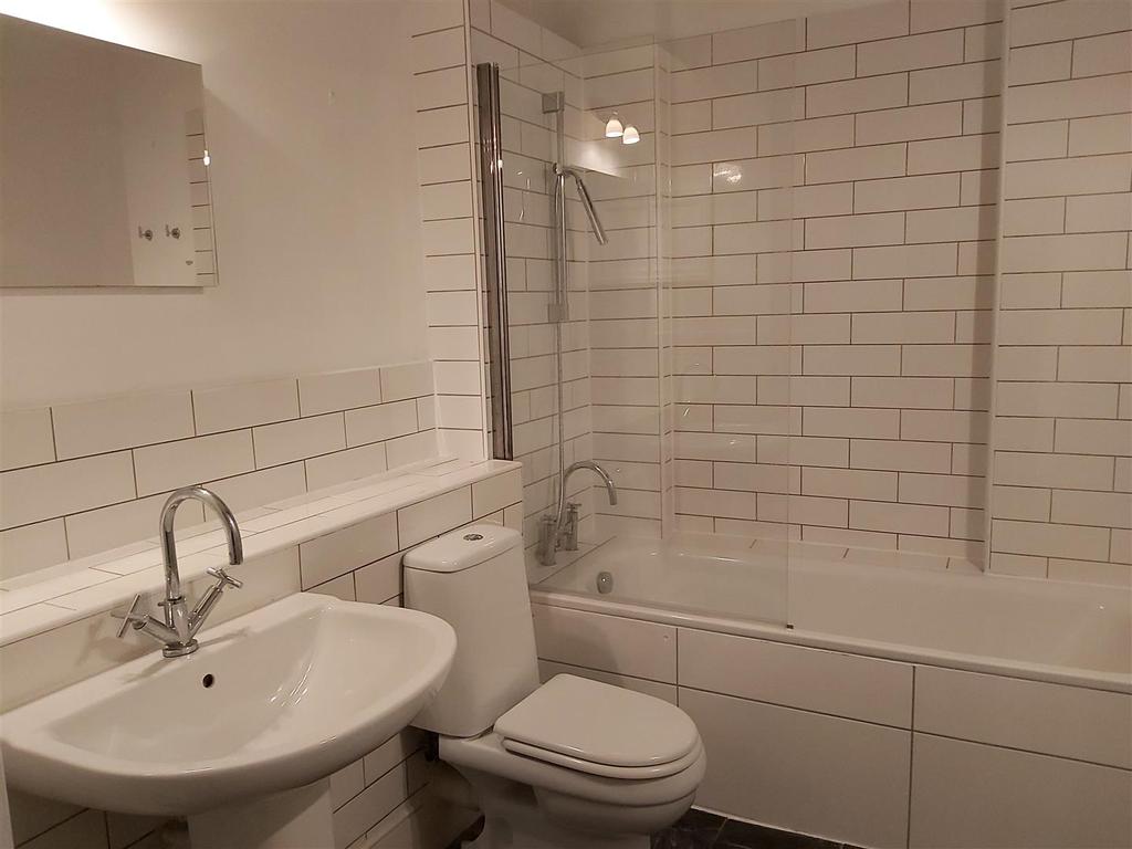 32 Bliss Mill bathroom photo.jpg