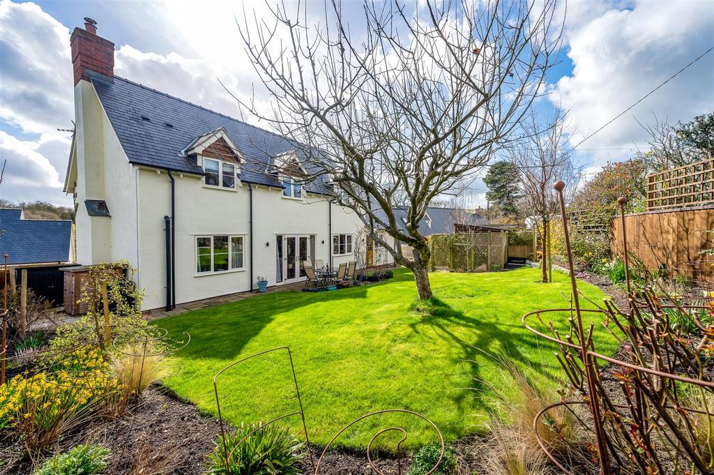 BwlchYCibau, Llanfyllin 4 bed detached house for sale £435,000