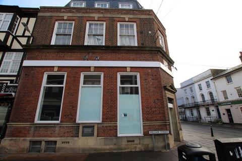 Shop to rent, High Street, Herne Bay