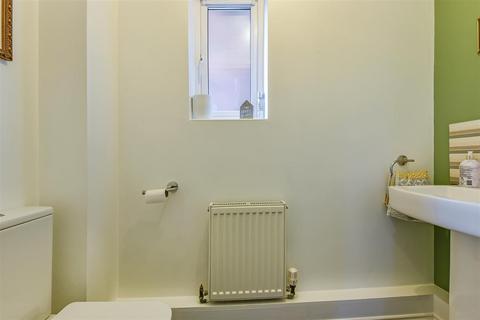 4 Cherry Orchard, Whitchurch, RG28 7HS