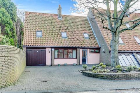 3 bedroom house for sale - Glenhurst Grove, South Shields