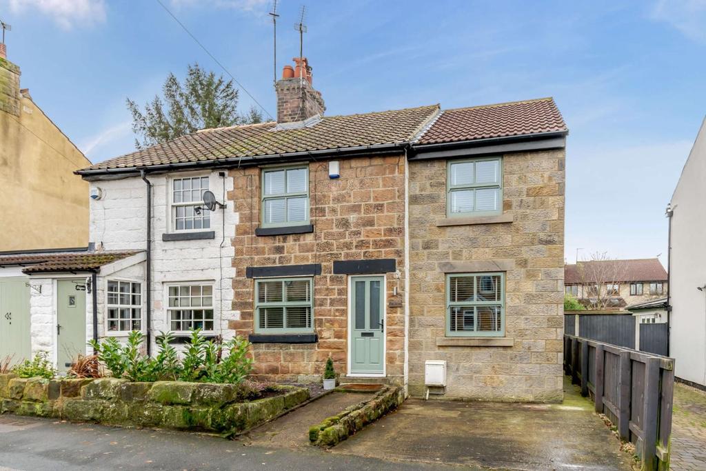 Electric Avenue, Harrogate, HG1 2BB 3 bed semidetached house £300,000