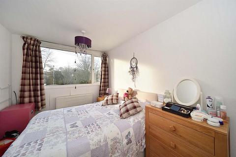 3 bedroom semi-detached house for sale - Moss Lane, Macclesfield