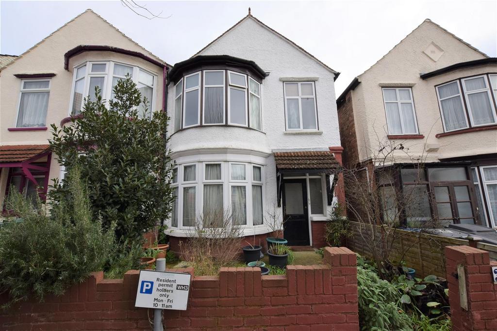 Audley Road, London 1 bed flat £270,000
