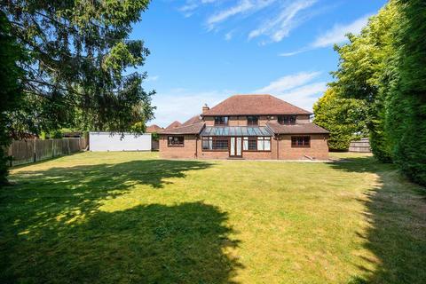 3 Stag Leys Close, Banstead, SM7 3AH