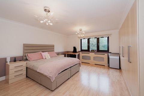 3 Stag Leys Close, Banstead, SM7 3AH