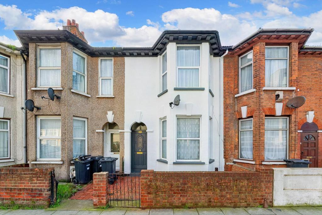 Ilford Lane, Ilford, IG1 2NF 3 bed house £450,000