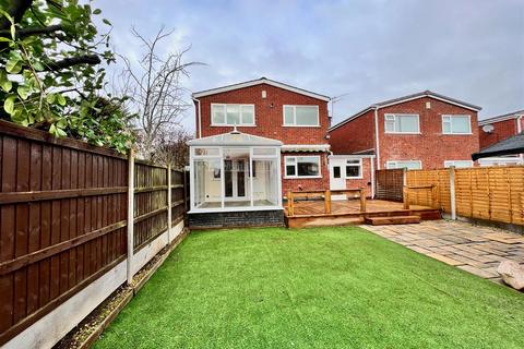 4 Belvide Gardens, Codsall, Wolverhampton, WV8 1AN