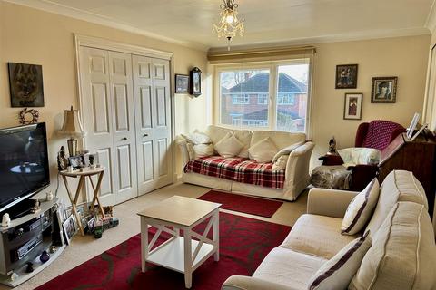 14b Church Road, Codsall, Wolverhampton, WV8 1EA