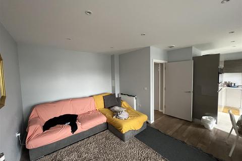 2 bedroom flat for sale - Williams Way, Wembley