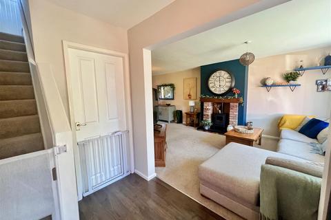 64 Bilbrook Road, Codsall, Wolverhampton, WV8 1ER