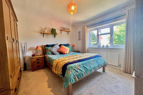 64 Bilbrook Road, Codsall, Wolverhampton, WV8 1ER