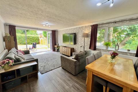 49 Bilbrook Road, Codsall, Wolverhampton, WV8 1ER