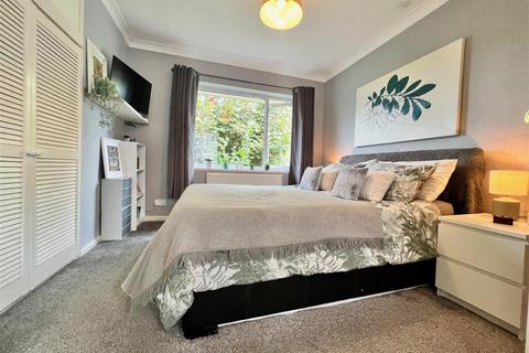49 Bilbrook Road, Codsall, Wolverhampton, WV8 1ER
