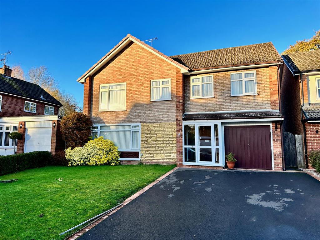 Fairfield Drive, Codsall, Wolverhampton 5 bed detached house for sale