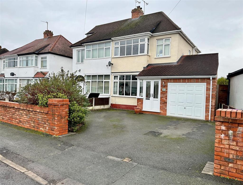 Lynton Avenue, Claregate, Wolverhampton 3 bed semidetached house £