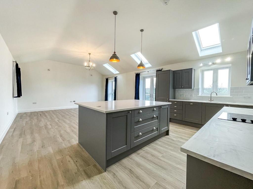 Kitchen &amp; living area