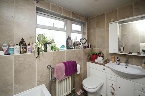 38 White House Way, Solihull, B91 1SE