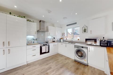 7 Barrel Lane, Faversham, ME13 7FL