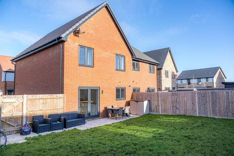 7 Barrel Lane, Faversham, ME13 7FL