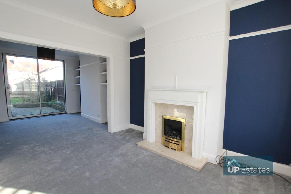 Stepping Stones Road, Coventry 3 bed terraced house £1,050 pcm (£242 pw)