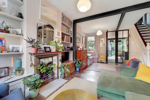 172 Hewitt Avenue, London, N22 6QG