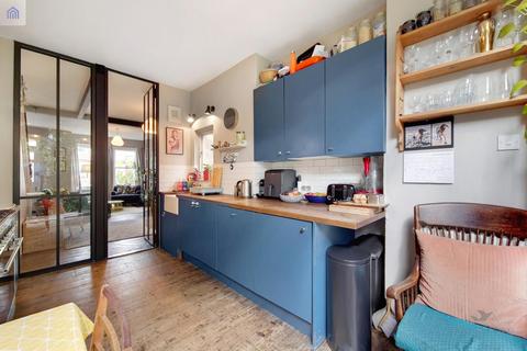 172 Hewitt Avenue, London, N22 6QG
