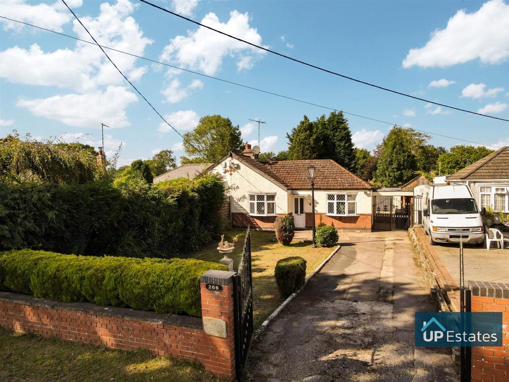 Hawkes Mill Lane, Allesley, Coventry 3 bed semidetached bungalow £