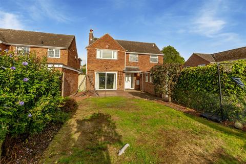 4 bedroom detached house for sale, The Pinfold, Thulston