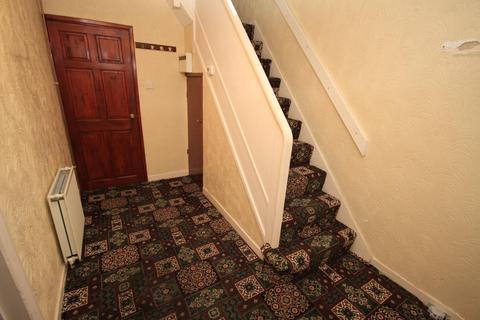 3 bedroom semi-detached house for sale - Kingsway, Wrose, Bradford