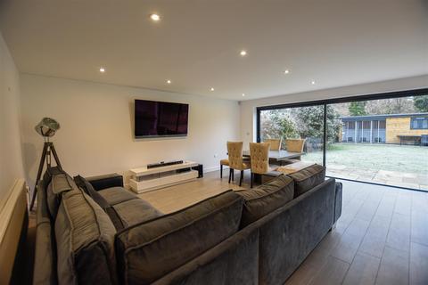 5 bedroom detached house for sale - London Road, Leybourne, West Malling