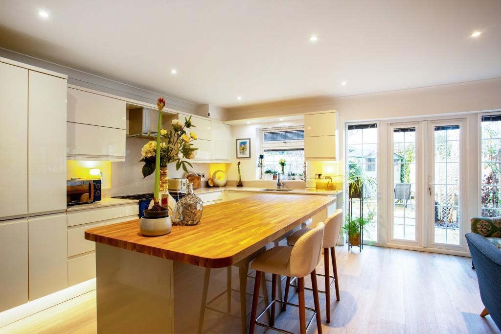 20 Sandford Park Place 312347 (9).jpg