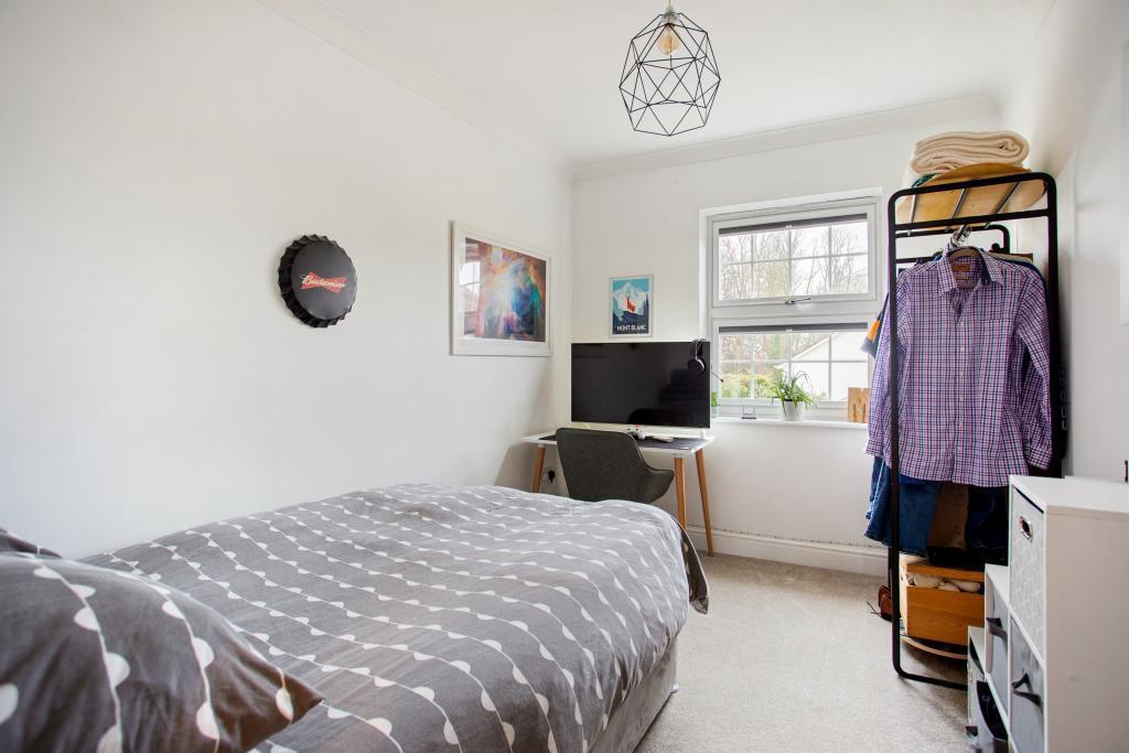 20 Sandford Park Place 312347 (17).jpg