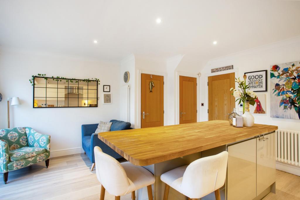 20 Sandford Park Place 312347 (11).jpg