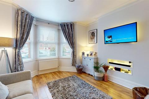 3 bedroom house for sale - Victoria Avenue, Westgate-On-Sea
