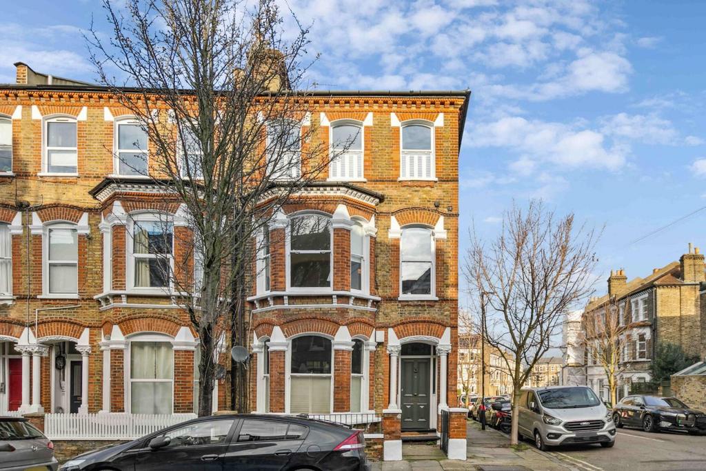 Hemberton Road 13, Flat C, Externals-2.jpg