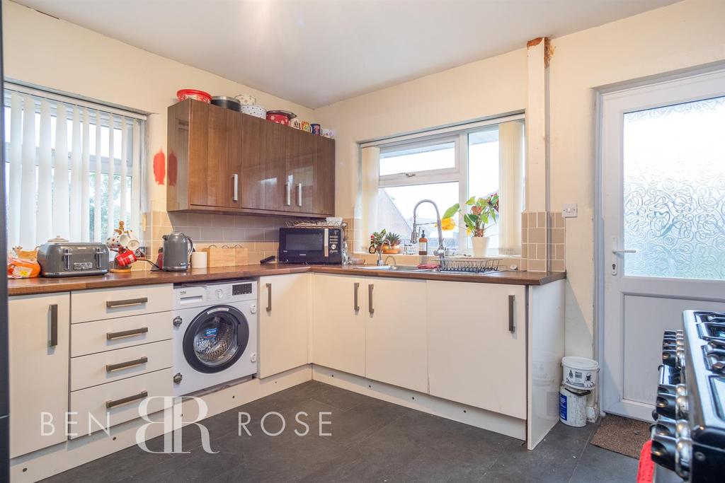 Belmont Road, Adlington, Chorley 4 bed semidetached house £279,995